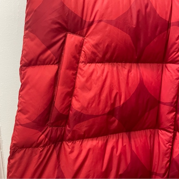 Uniqlo Marimekko Red Pattern Ultra Light Down Cocoon Long Puffer Coat Medium - Picture 8 of 8